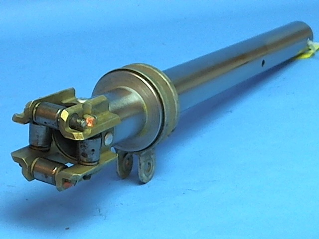 1260423-1 Cessna - TUBE &amp; BEARING ASSEMBLY-AILERON &amp; ELEVATOR CONTROL 1 1/4 SHAFT